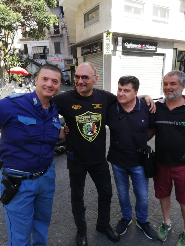 Napoli, grande partecipazione al sit in dei vigilante contro il nuovo bando di ‘guardiania’ della Soresa