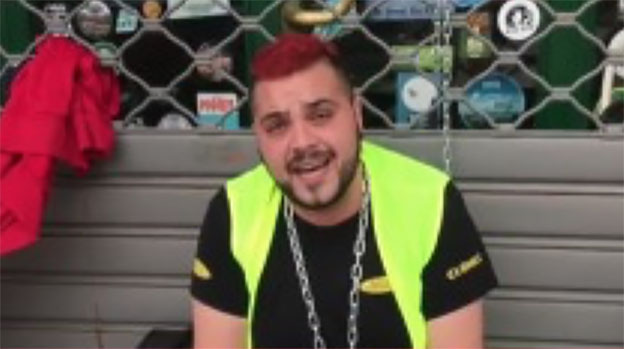 Cannabis light, s’incatena davanti al negozio chiuso: ‘Non mi sento più italiano’