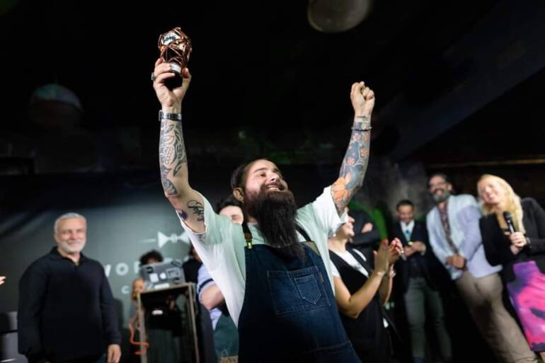 Salvatore Scamardella, miglior bartender 2019  da sabato a Piazza Vanvitelli a Castellammare
