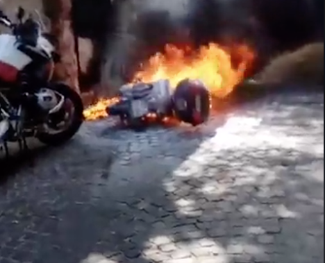 Scooter-Borrelli-Fiamme