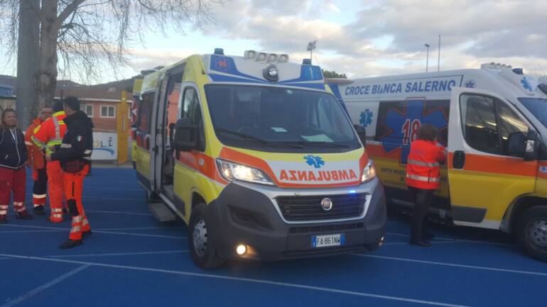 Bimbo morto a Montesano schiacciato da una cisterna: domani i funerali, scuole chiuse per lutto