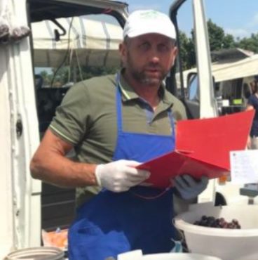 Sant’Antimo, commercianti area mercato sul piede di guerra, “noi presi in giro e denigrati” come dei delinquenti