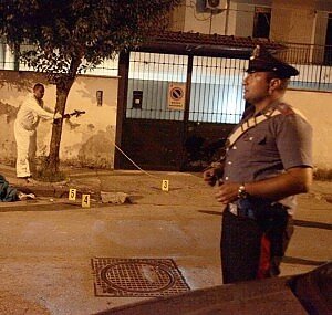 Omicidio di camorra: arrestati 7 esponenti delle “Cinque famiglie di Secongliano