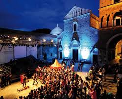 ‘Settembre al Borgo’, cinque serate di grandi concerti a Casertavecchia
