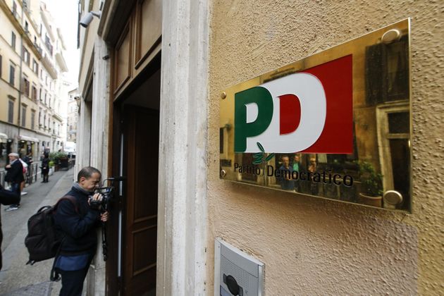 PD Napoli: ok al dialogo coi 5 Stelle