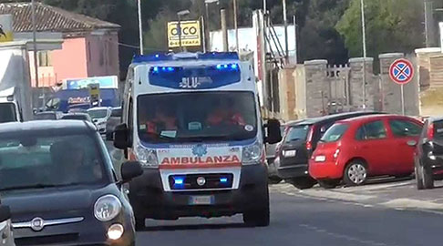 Maestra salernitana investita da un bus a Milano: in codice rosso al “Niguarda”
