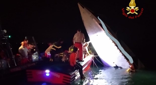 Barca si schianta contro la diga a Venezia: 3 morti e un ferito