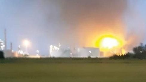 Esplosione in una raffineria Eni nel Pavese: nessuna conseguenza