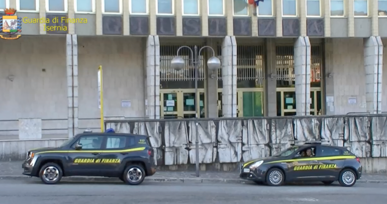 Scoperta evasione fiscale su auto di lusso: 23 arresti in tutta Italia. Anche a  Salerno e Caserta