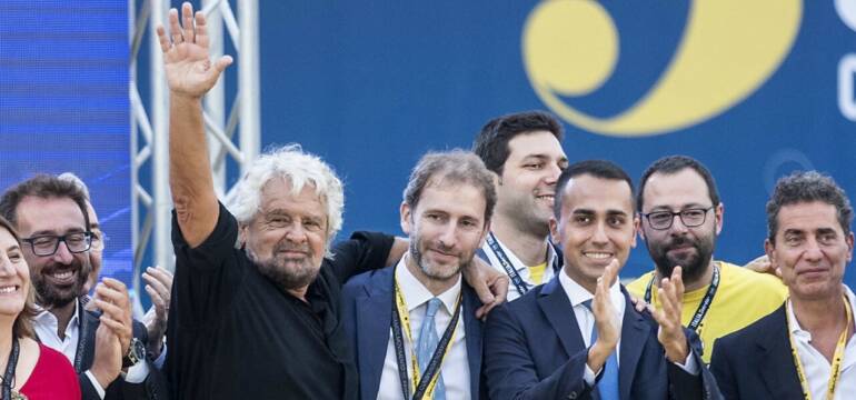 Di Maio lancia il ‘M5S 2.0’ alla festa di Napoli