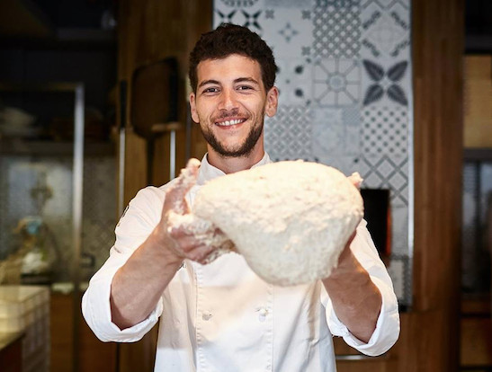 Valentino Tafuri di ‘Tre voglie’ a Battipaglia è il giovane pizzaiolo più bravo d’Italia secondo L’Espresso