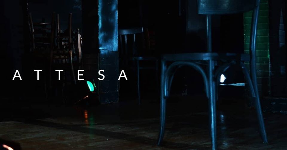 ‘Attesa’, liberamente tratto da ‘Le sedie’ di Ionesco, in scena nella nuova sede di Magma Teatro