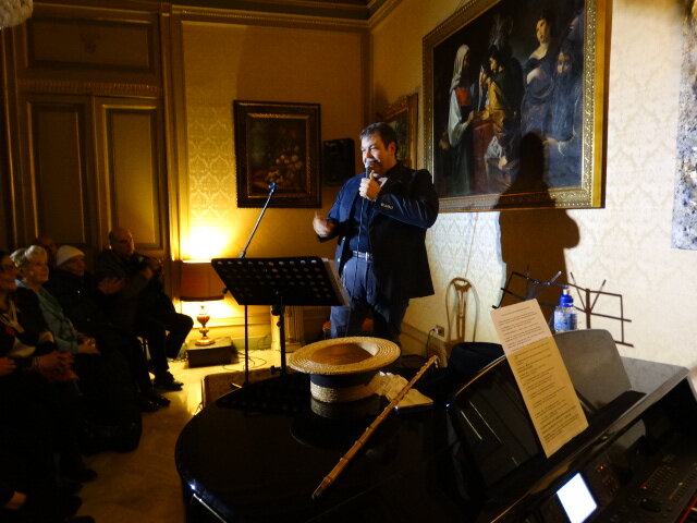 ‘Le nostre canzoni’, recital di Flavio Fierro all’Arca’s Teatro di Napoli