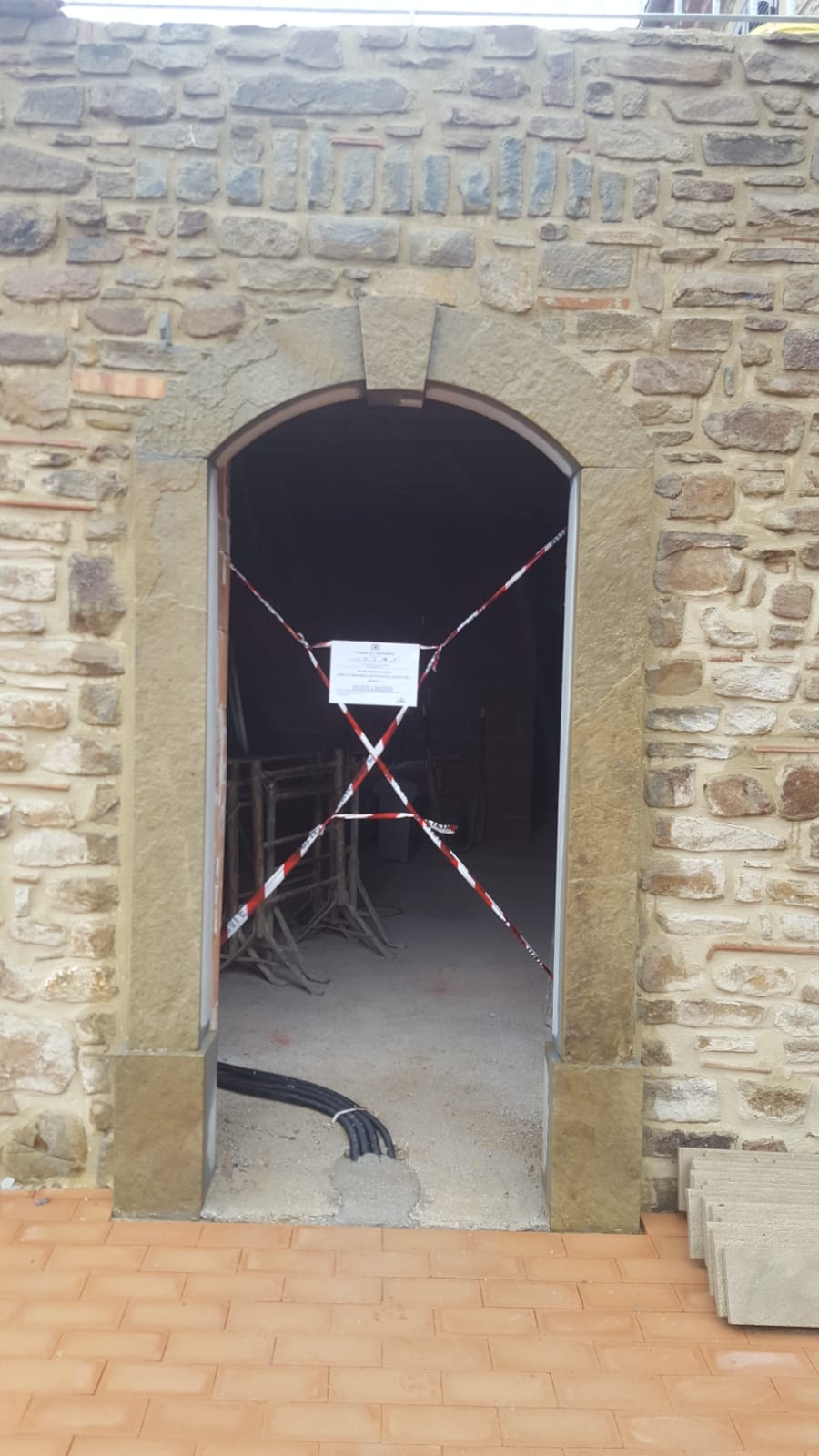 Abusi edilizi a Castellabate: la polizia municipale effettua un nuovo sequestro