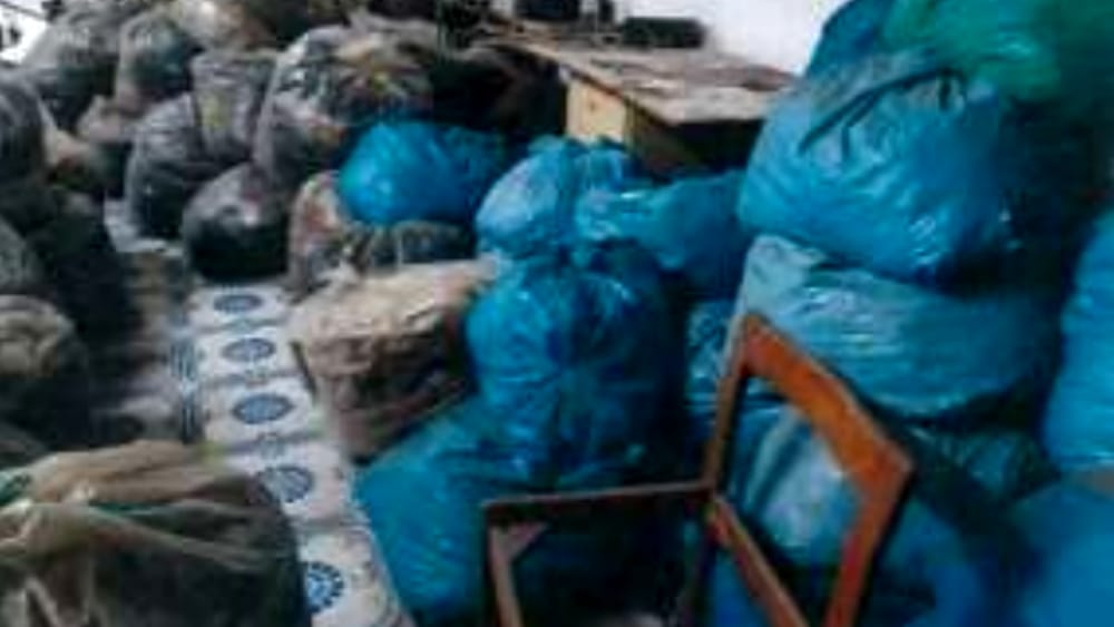 Operazione interforze: sequestrato immobile nel centro storico di Aversa al suo interno due tonnellate di scarti di pellami