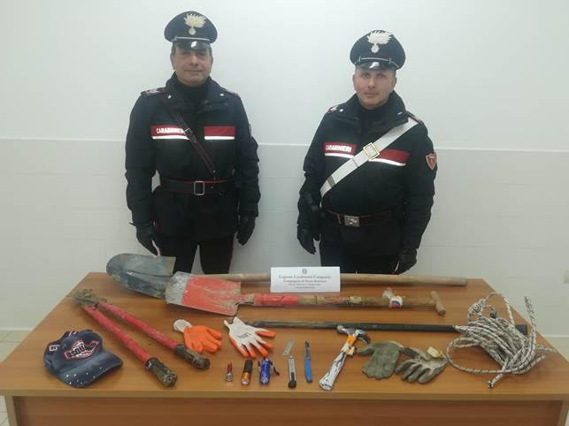Sei rumeni arrestati dai carabinieri per furto aggravato all’interno di un impianto fotovoltaico di Cellole