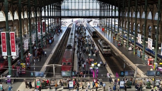 Francia, pacco sospetto: evacuata la Gare du Nord a Parigi