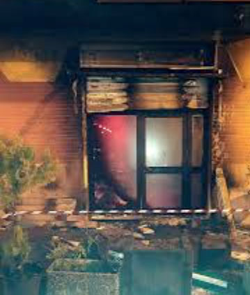 Incendio doloso nella notte a un bar nel Salernitano