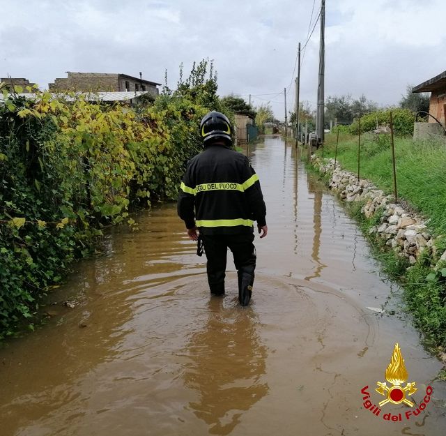 Maltempo: scatta l’evacuazione anche a Siano, malore per un uomo a Baronissi