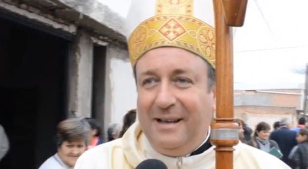 Abusi sessuali: mandato di arresto internazionale per il Vescovo Zanchetta