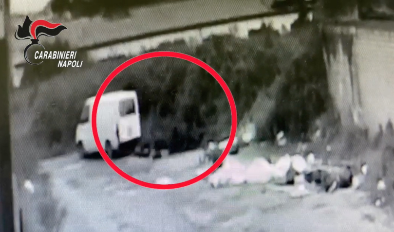 Gommista di Marano faceva sversare pneumatici lungo la Circumvallazione: 4 denunciati. IL VIDEO