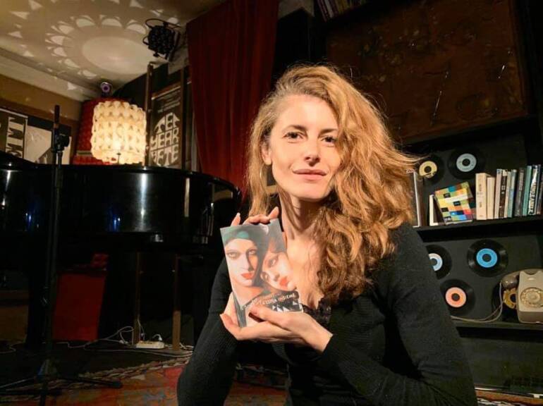 ‘Il sole e la luna insieme’, il libro di Rossella Adelini per Milena Edizioni alla Feltrinelli di Caserta