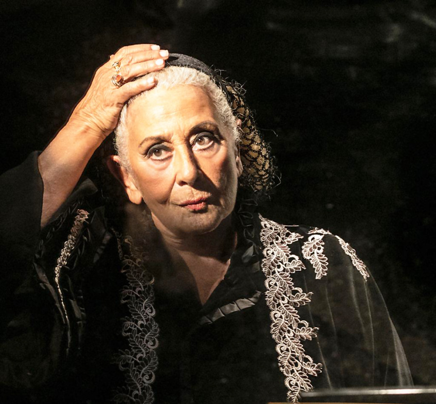Gli Ipocriti Melina Balsamo presenta Isa Danieli in ‘Raccontami’, al Teatro Nuovo di Napoli