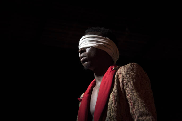 Manovalanza presenta il debutto di ‘Pater’, drammaturgia e regia di Adriana Follieri, al Teatro Nuovo di Napoli