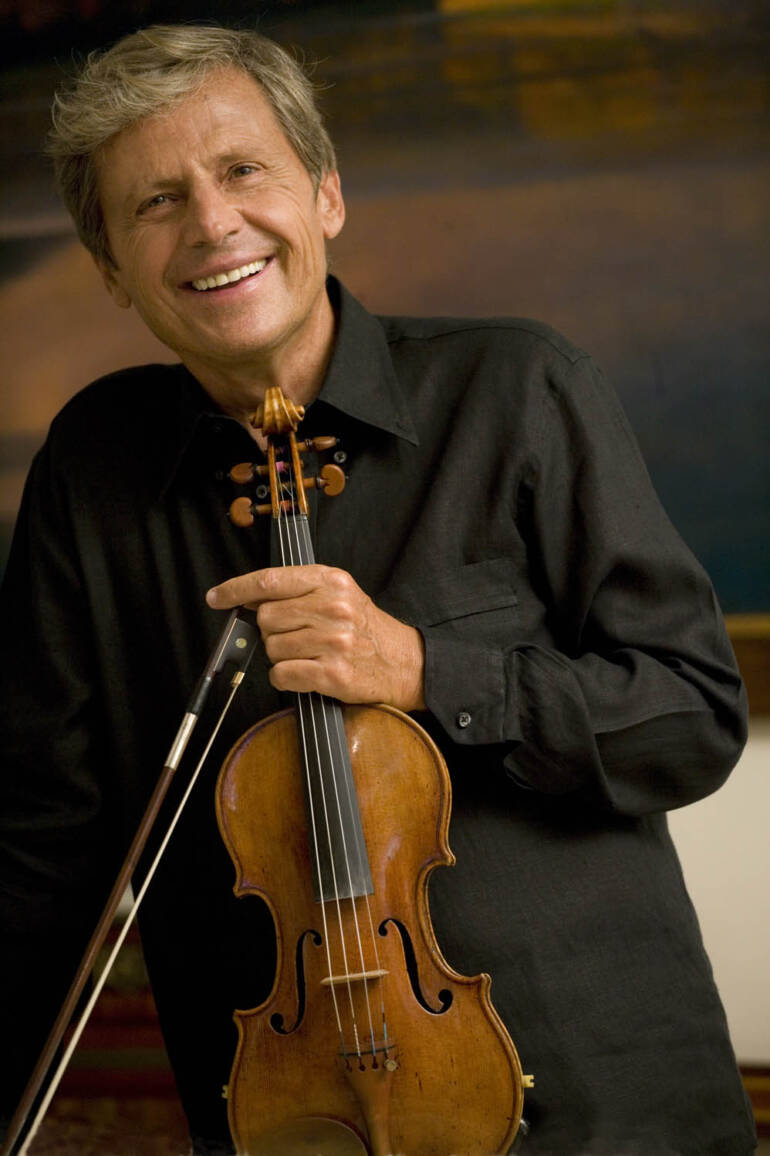 Uto Ughi e Bruno Canino in concerto alla Basilica di San Domenico Maggiore, domenica 22 dicembre