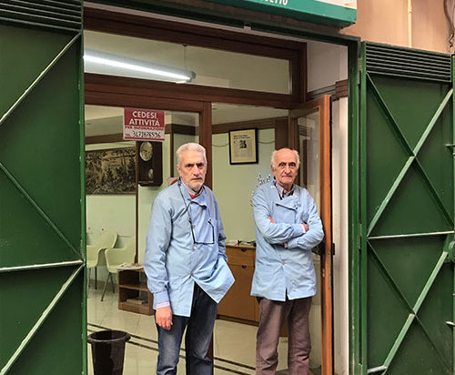 Salerno: chiude la storica ‘barberia’ di Mario e Benedetto