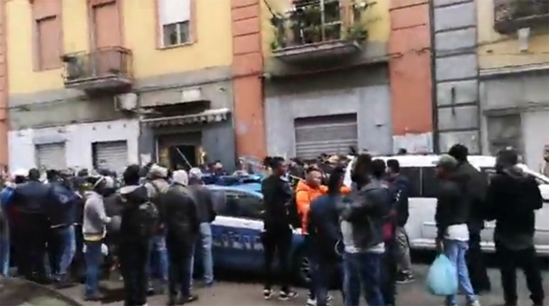 Napoli, la guerra dello spaccio dietro l’agguato al migrante al rione Vasto