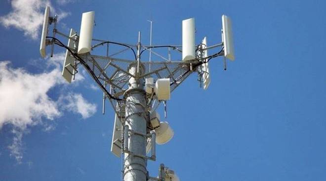 antenna per la telefonia mobile