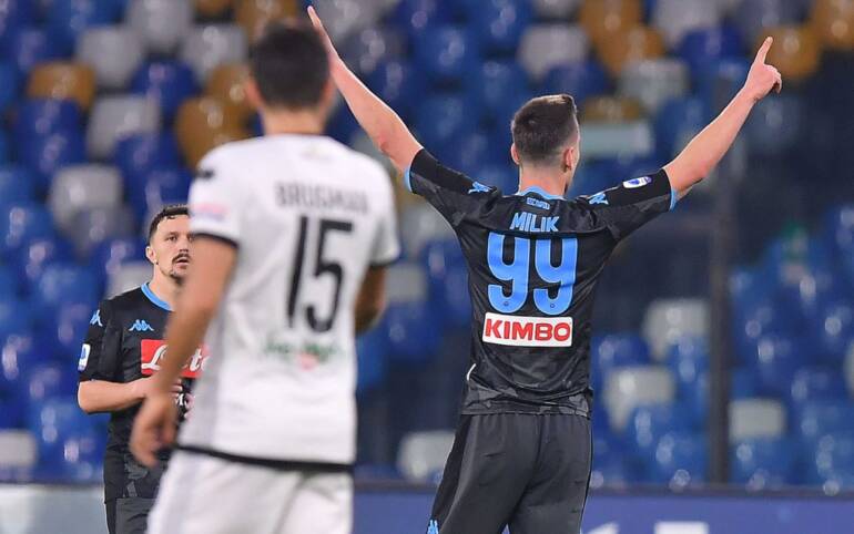 Napoli sempre più giù, al San Paolo passa anche il Parma
