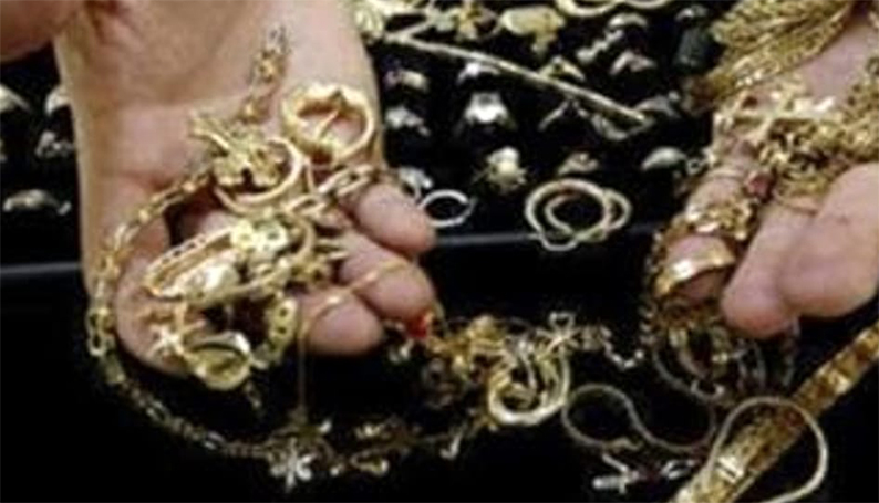 I gioielli rubati e rivenduti al Compro Oro