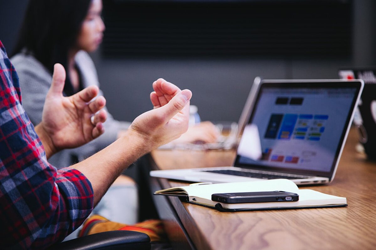 Rilevazione di un’attività: come procedere all’acquisizione d’impresa