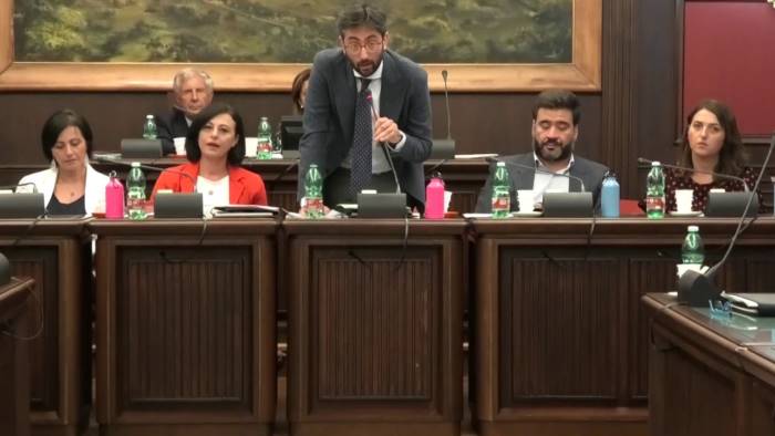 Ariano Irpino, si dimette il sindaco