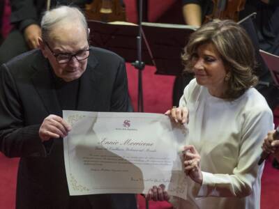 ‘eccellenza italiana nel mondo’: premio alla carriera al maestro ennio morricone
