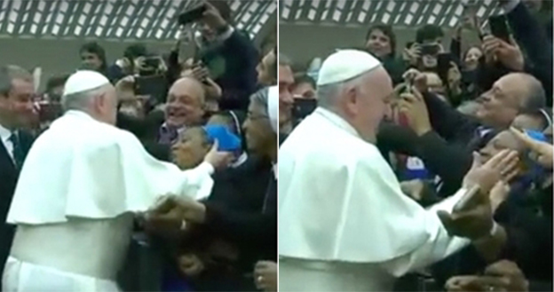 Papa Francesco questa volta scherza con una suora troppo entusiasta: ‘Non mordere’, le dice e poi l’abbraccia