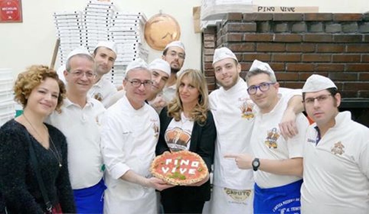 Anche una pizza in ricordo di Pino Daniele realizzata dall’antica pizzeria da Michele