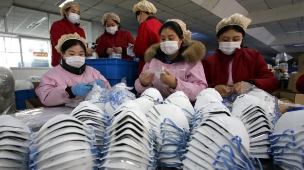 Virus cinese, sono già 25 i morti, isolate numerosi città. Primi casi in Giappone e Vietnam