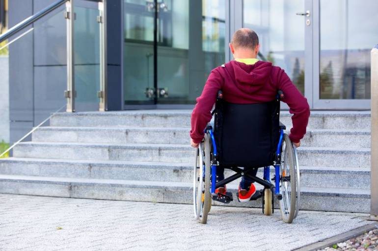 Nuovo bonus barriere, le associazioni: anziani e disabili a rischio
