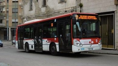 Conducente bus aggredito con bastone a Benevento