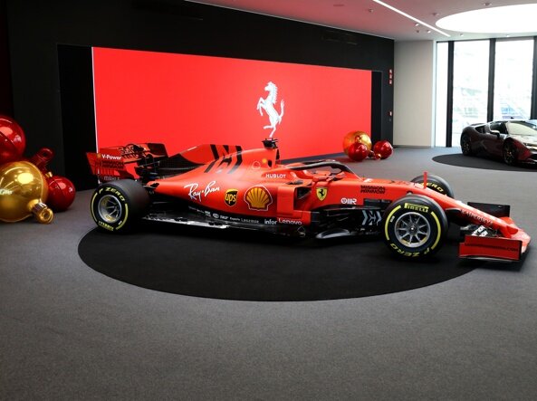 Ecco la nuova Ferrari, un omaggio ai mille Gp