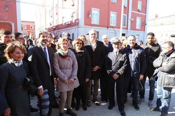 Napoli, il presidente della Camera, Roberto Fico premia gli ‘Scugnizzi a vela’
