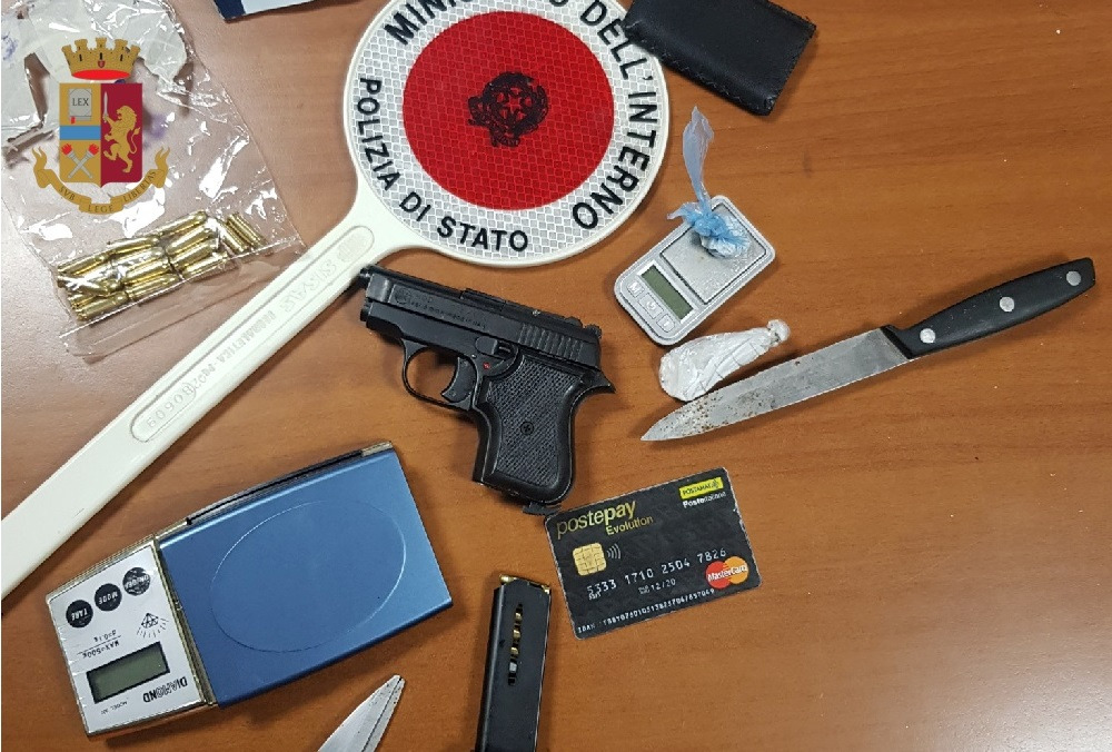Cocaina a Cimitile, arrestato un 33enne: sequestrata anche una pistola