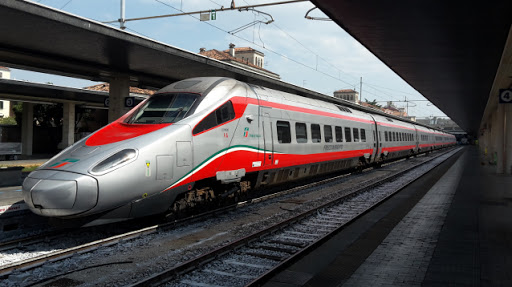 Coronavirus: psicosi a Lecce, treno bloccato per oltre un’ora