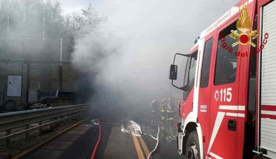 Incendio nella galleria ferroviaria ‘Santa Lucia’, gli addetti alla sicurezza rischiano il processo