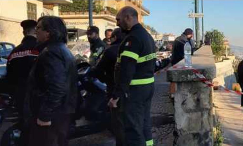 Napoli, 20enne muore cadendo dal muretto dopo una serata in discoteca