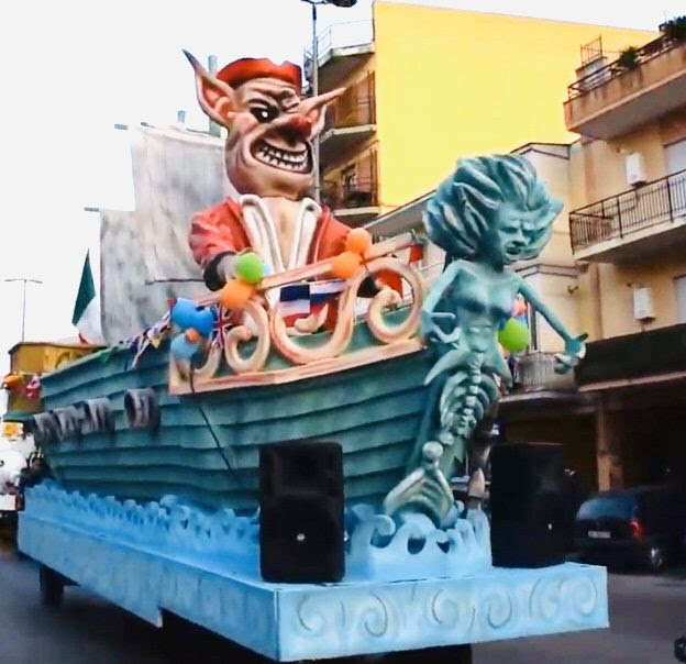 Carnival in Casalnuovo con presenze da record: tra le maschere spunta il “Sindaco Pinocchio”