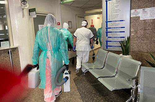 Coronavirus, a Napoli città 355 casi, 17 morti e 43 guariti